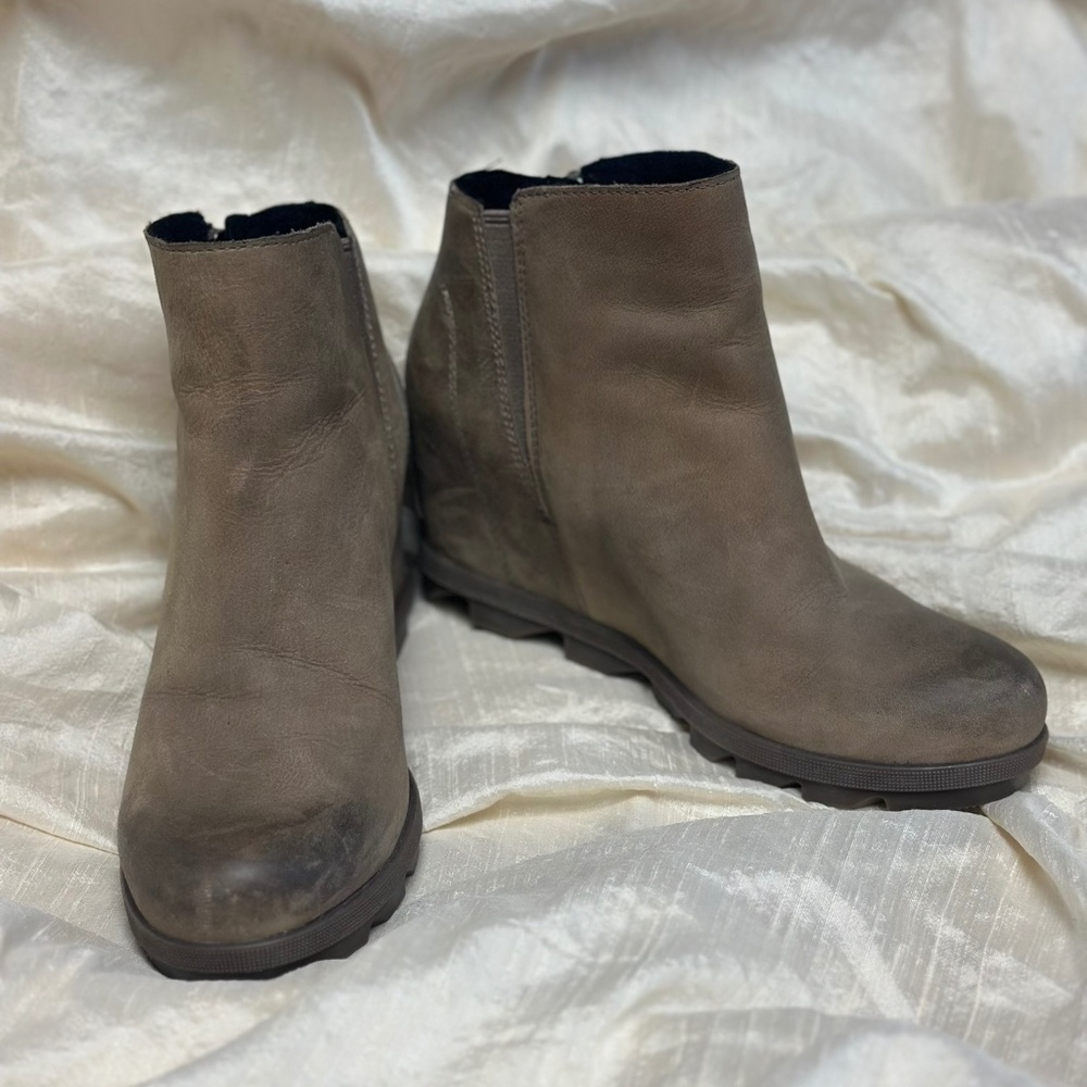 Women's Sorel Wedge Booties, Taupe